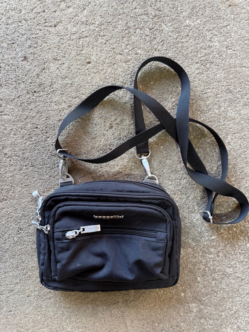 BAGGALLINI TRIPLE ZIP BAGG SMALL CROSSBODY